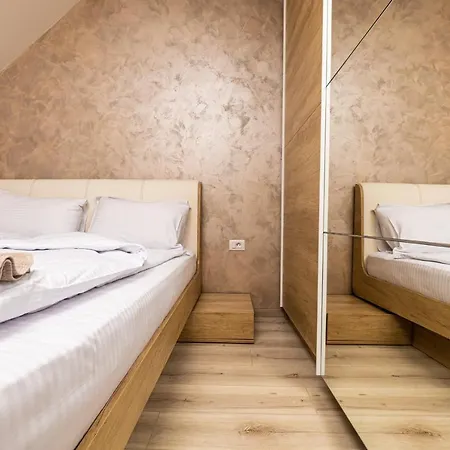 Sunny 1bd In Old Town By Flat Mаnager פלובדיב