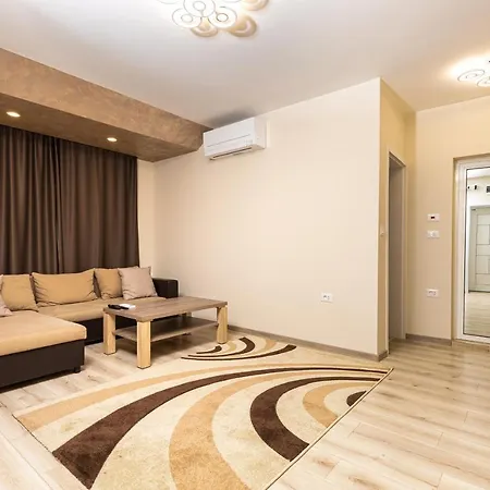 Sunny 1bd In Old Town By Flat Mаnager 플로브디프