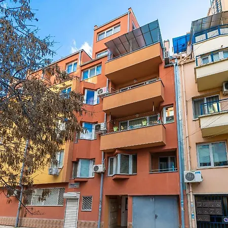 Sunny 1bd In Old Town By Flat Mаnager * 플로브디프